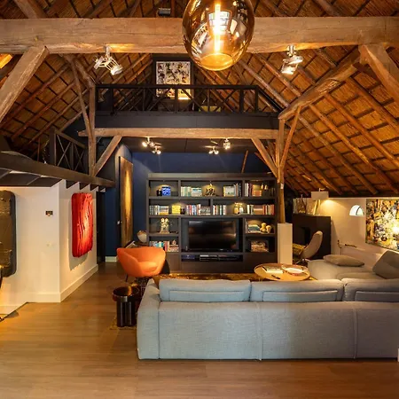 Apartment Luxe Hofstede Met Paardenstalling