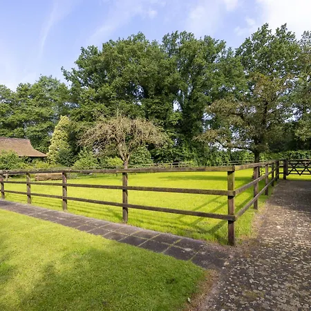Apartment Luxe Hofstede Met Paardenstalling *