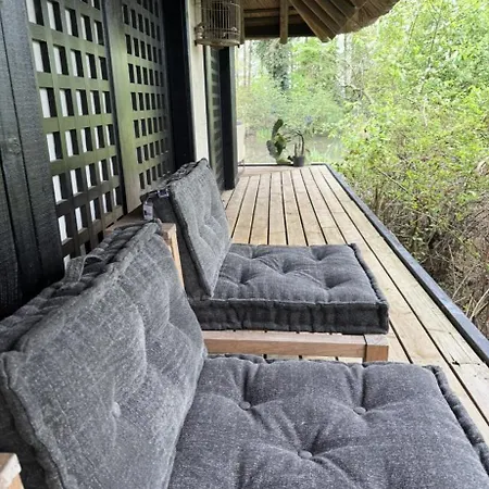 Luxe Hofstede Met Paardenstalling דירה לונטרן