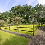 شقة Luxe Hofstede Met Paardenstalling *
